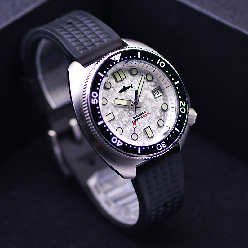 Jam tangan edisi terbatas 2025 - Waterproof Diving Watch ulasan dan harga
